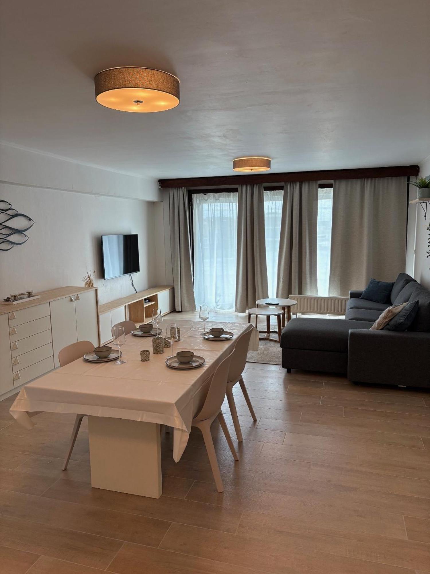 Gezinsappartement - La Plage - Wenduine Zeedijk Exterior photo